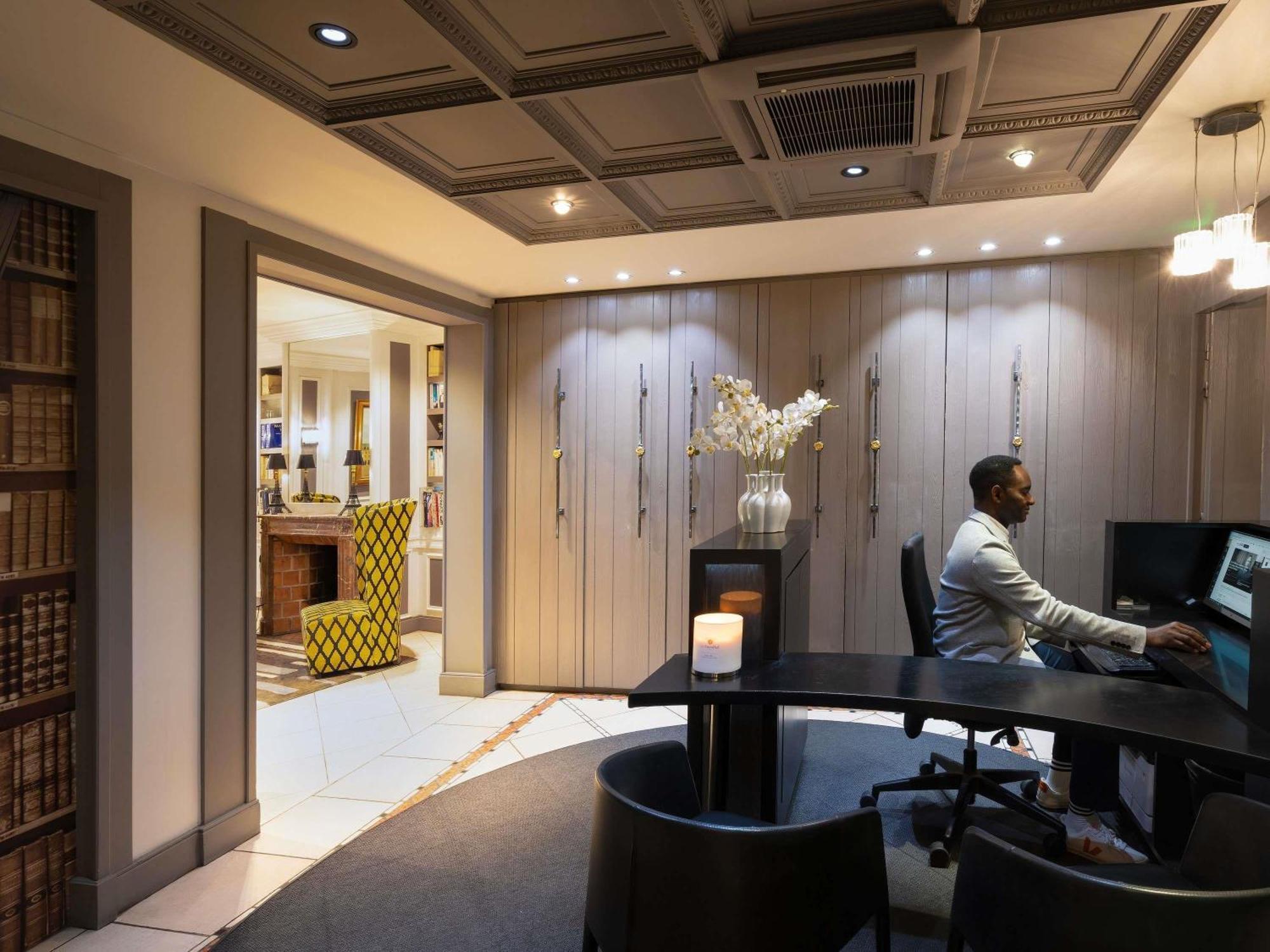 Hotel Le Stendhal - Vendome